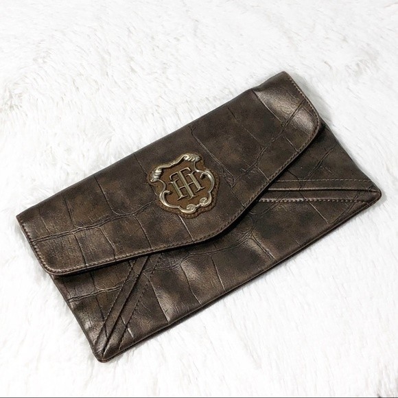 Tommy Hilfiger Crocodile-Embossed Envelope Clutch - Picture 2 of 7